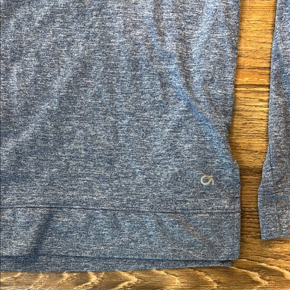 GapFit Girls Size Large Blue Turtleneck Brushed Jersey Athletic Top - Picture 2 of 6